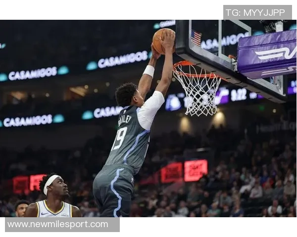 菜鸟理查德表现出色贡献15分科沃德助攻4次埃奇库姆抢下6个篮板